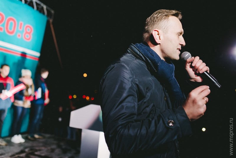 Навальный провёл встречу на Талке