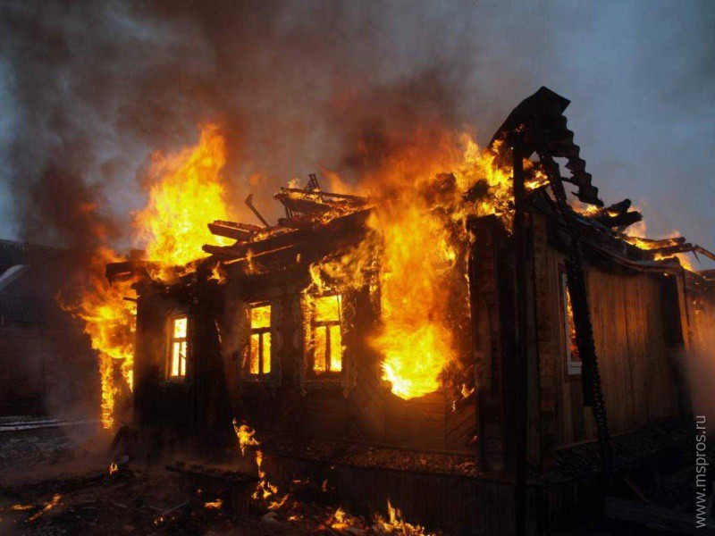 Пожар в посёлке Колобово